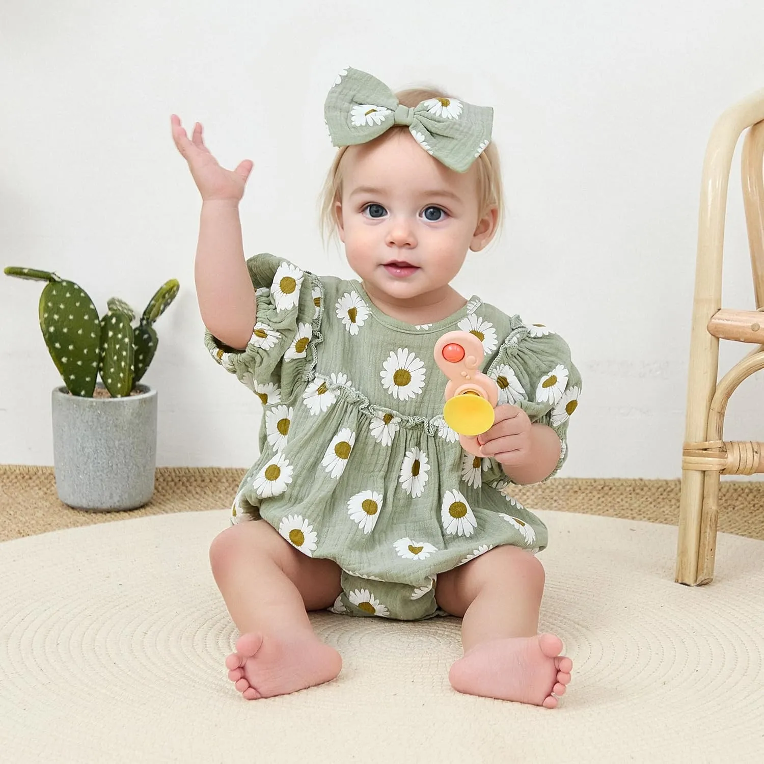 Baby Girl Rompers Daisy Print Short Sleeve Infant Bodysuit Summer Newborn Girl Linen Cotton Jumpsuit Clothes Headband