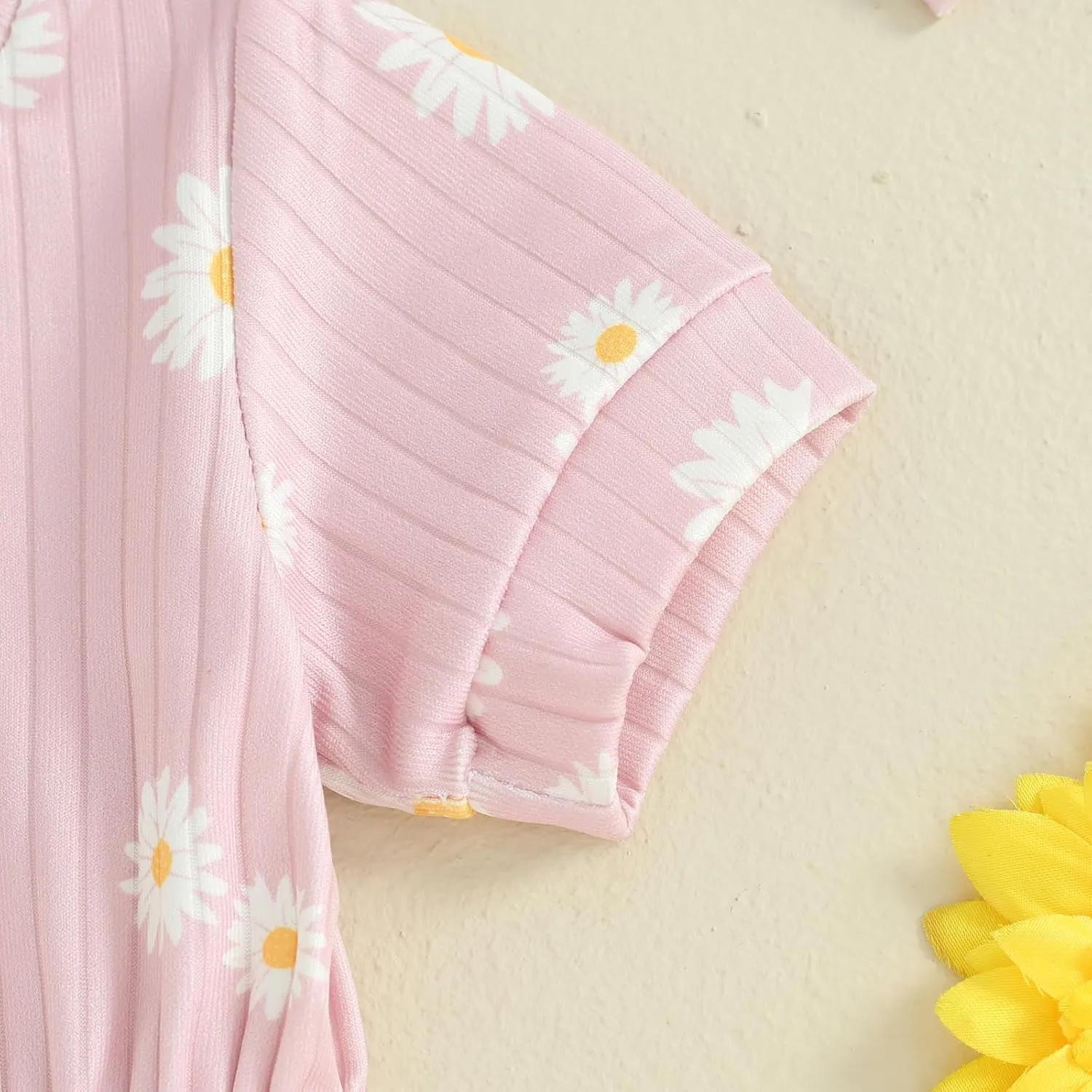 Baby Girls Romper Round Neck Short Sleeve Ribbed Daisy Bodysuit Toddler Summer Smocked Romper Clothes with Headband