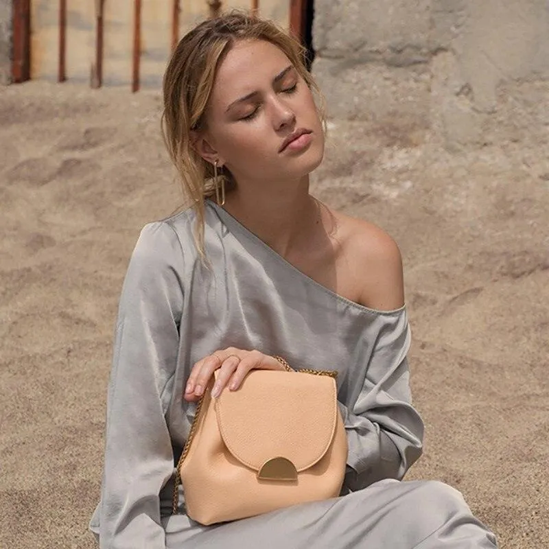 French Niche Design Chain Shoulder Messenger Bucket Bag