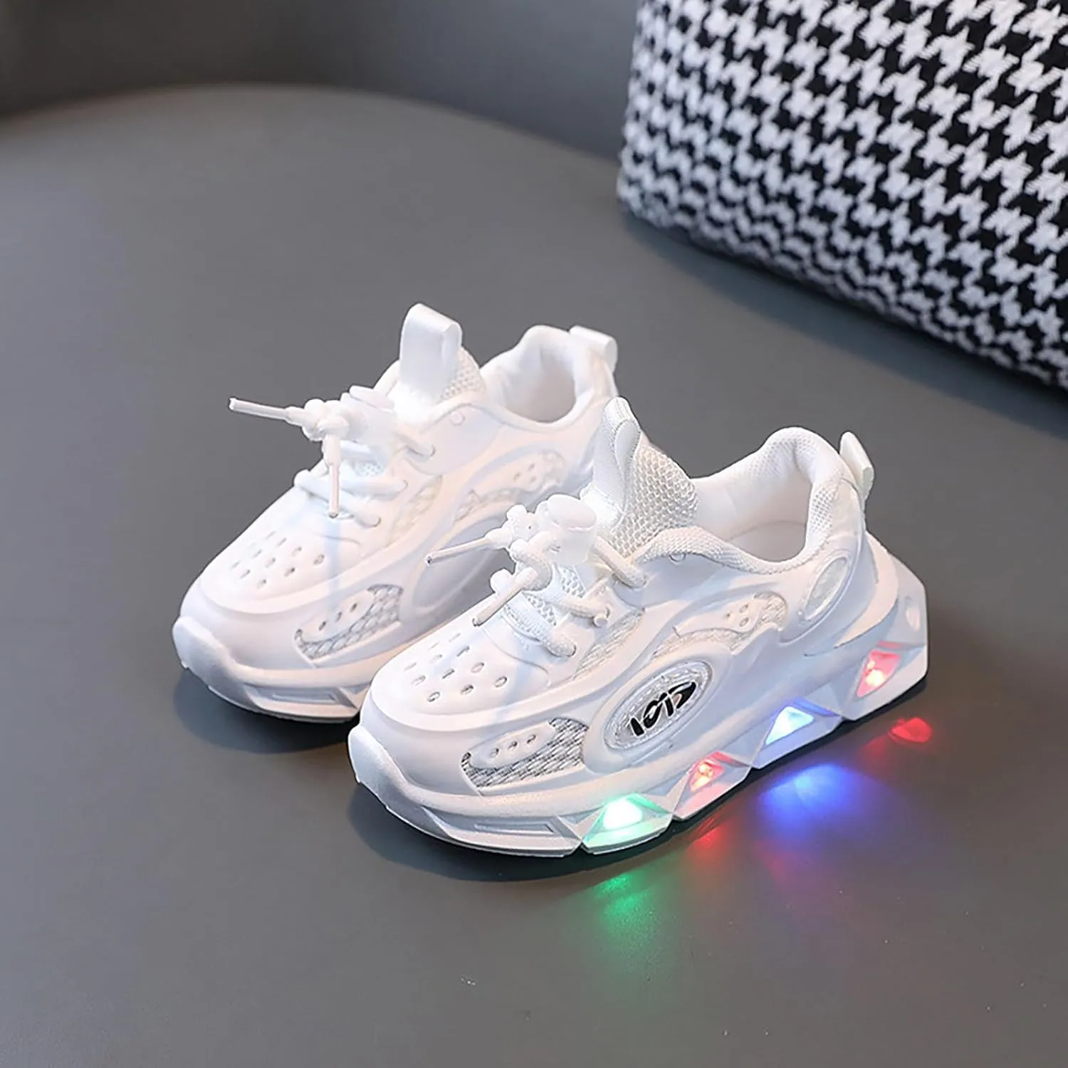 Kids Light-Up Flashing Sneaker Athletic Running Shoes with Strap, Fashionable Fun Sport Shoes for Boy Girl Toddler