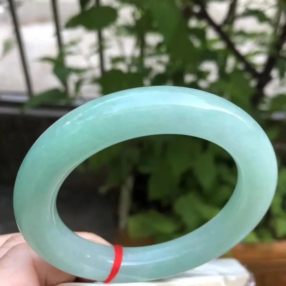 Latest natural Light-Green Round Bar Jadeite Bangles Handing Exquisite Noble Elegant Jade