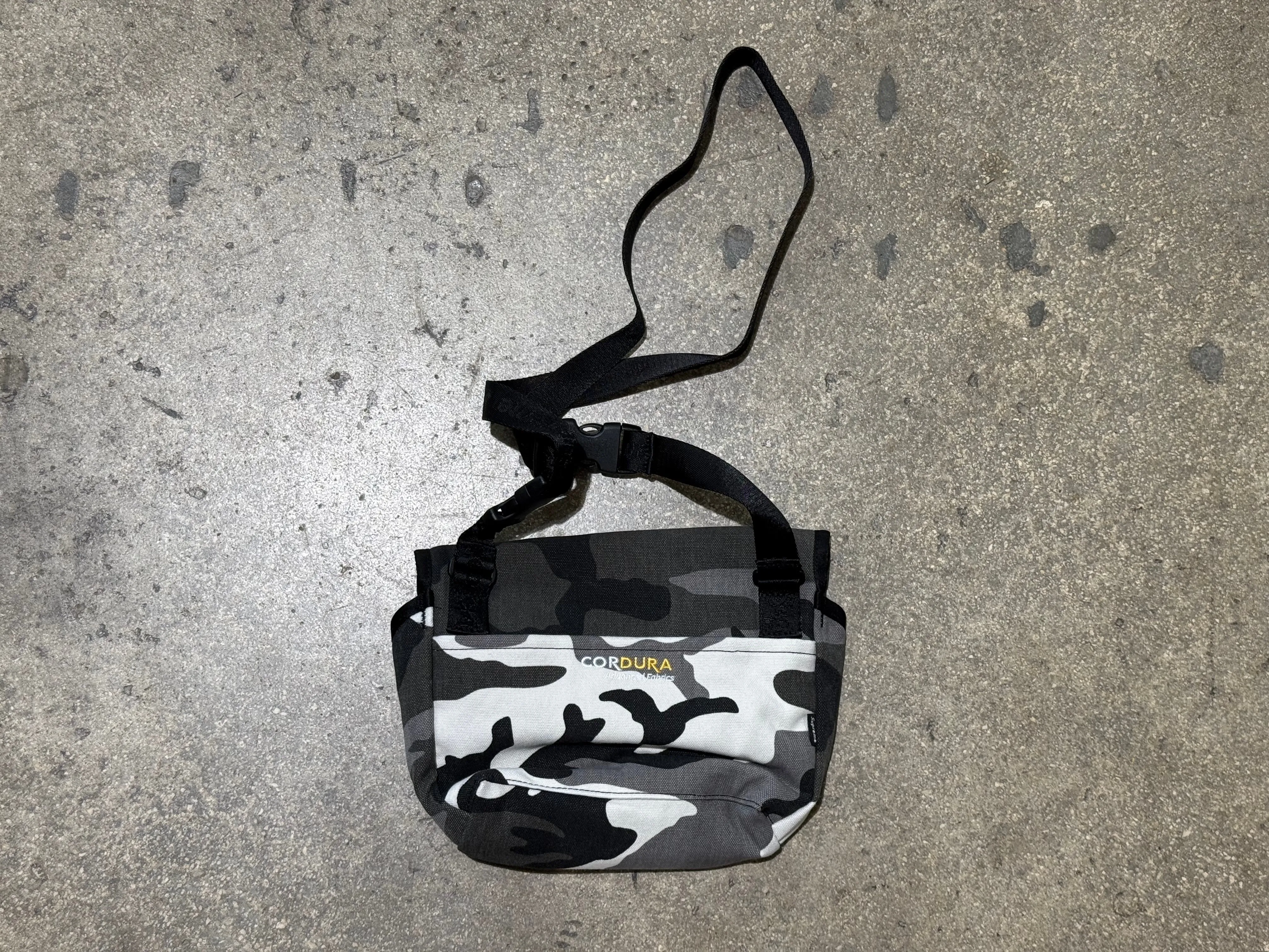 NEW Supreme SS25 Mini Messenger Bag