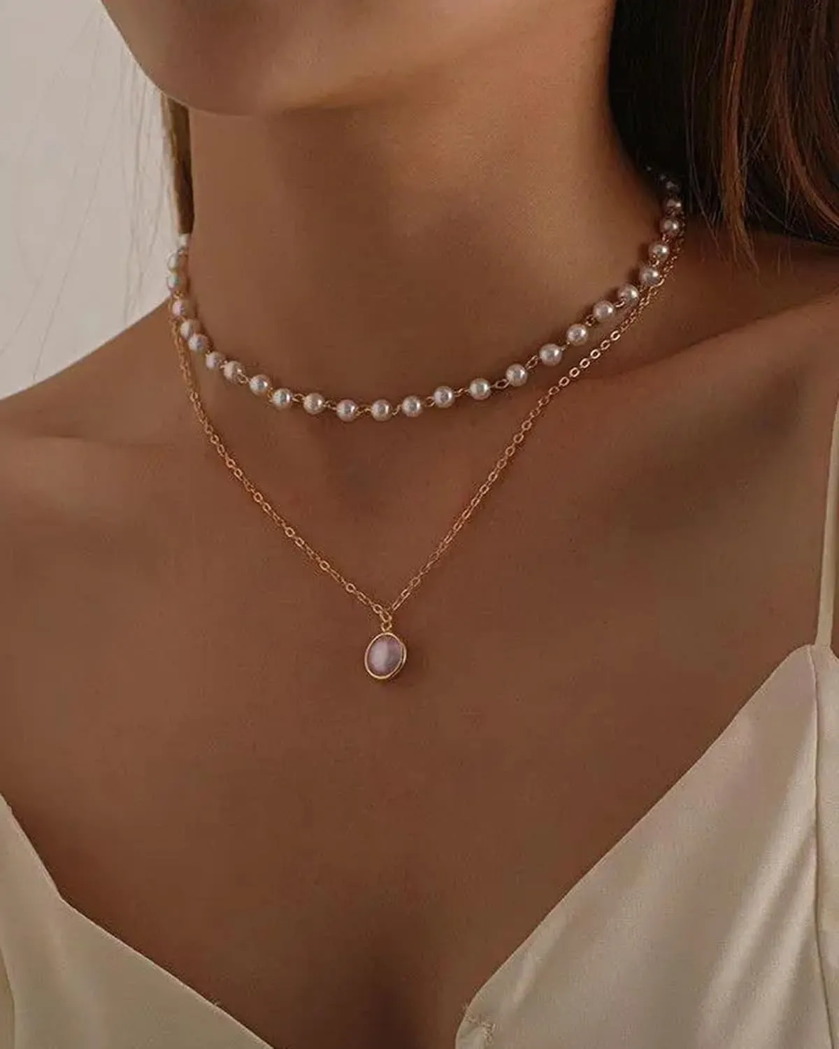 Pearl Necklaces for Women 14k Gold Plated Layered Pearl Necklaces Dainty Pearl Pendant Necklace Freshwater Pearls Choker Necklace Wedding Pearl Necklaces Pearl Jewelry Gifts