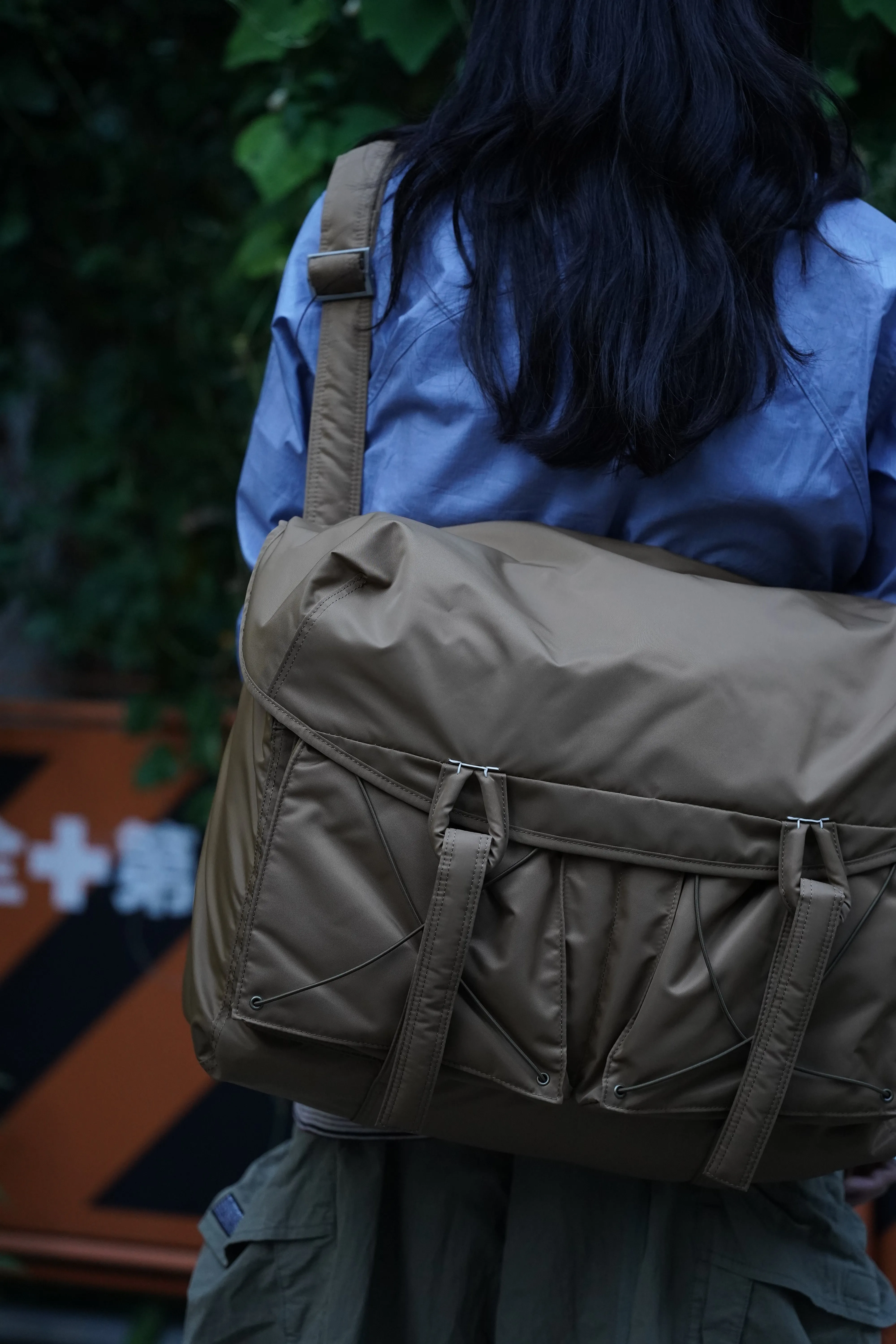 SAGAN VIENNA MESSENGER BAG (COYOTE BROWN)