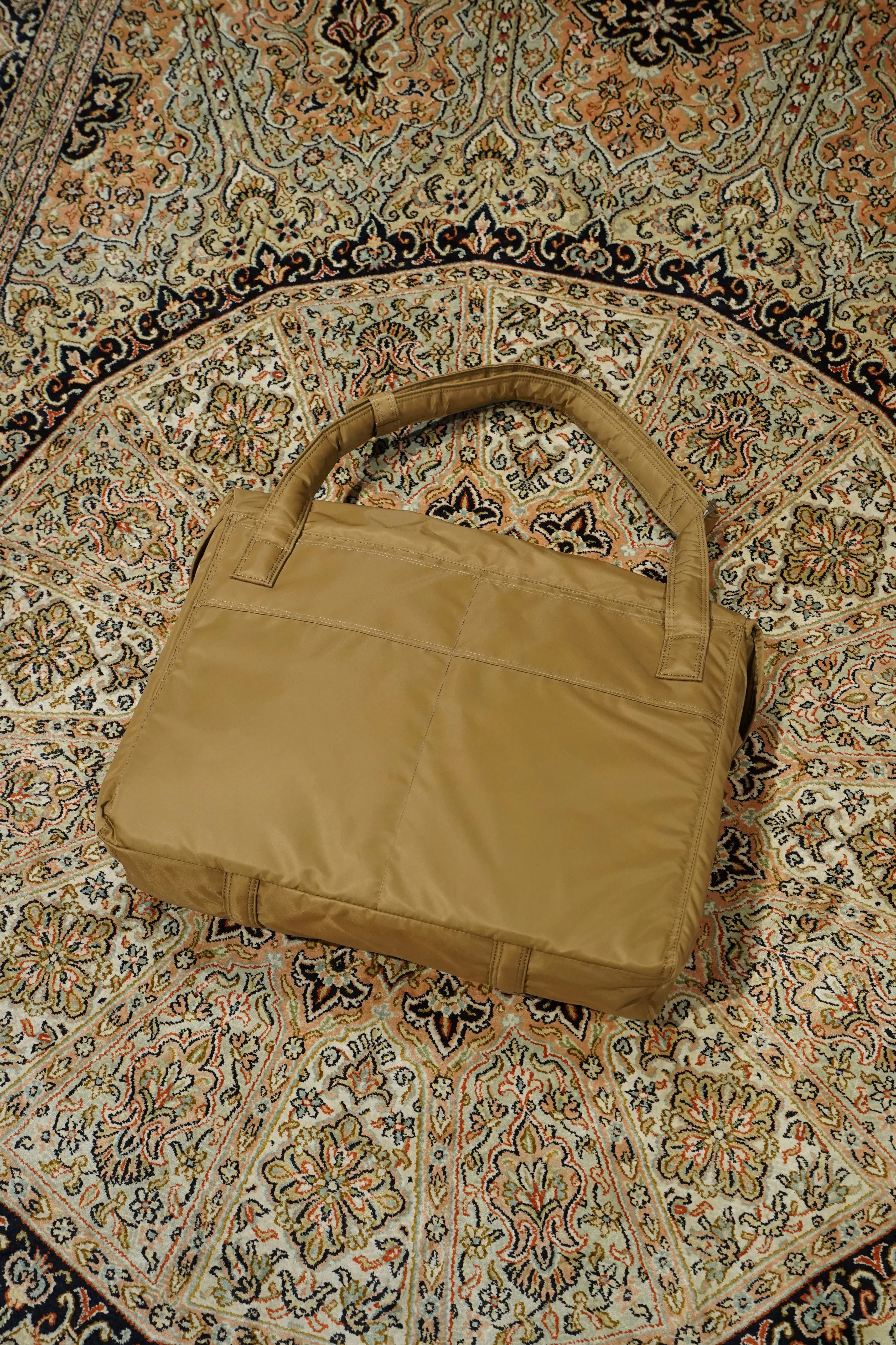SAGAN VIENNA MESSENGER BAG (COYOTE BROWN)