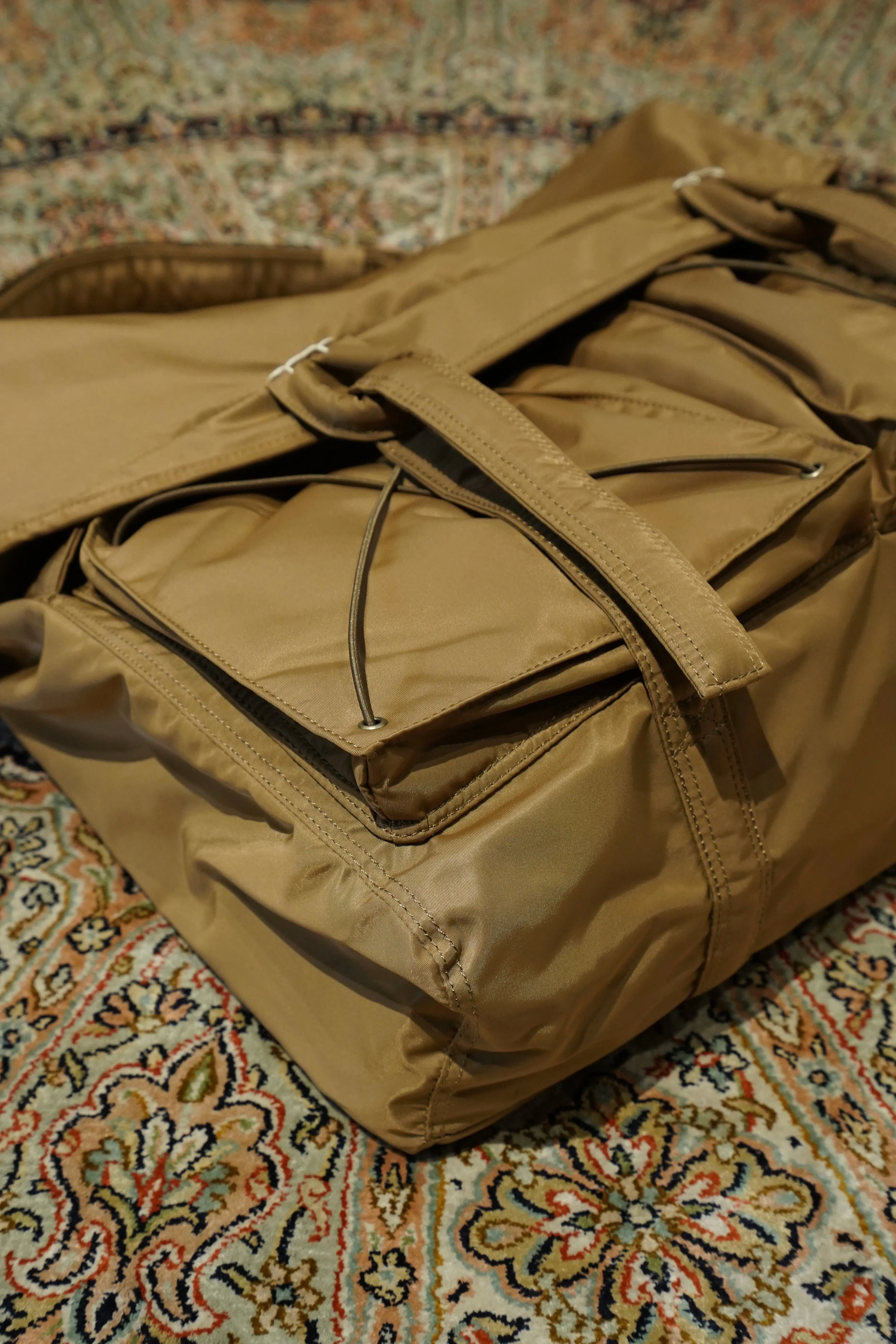 SAGAN VIENNA MESSENGER BAG (COYOTE BROWN)