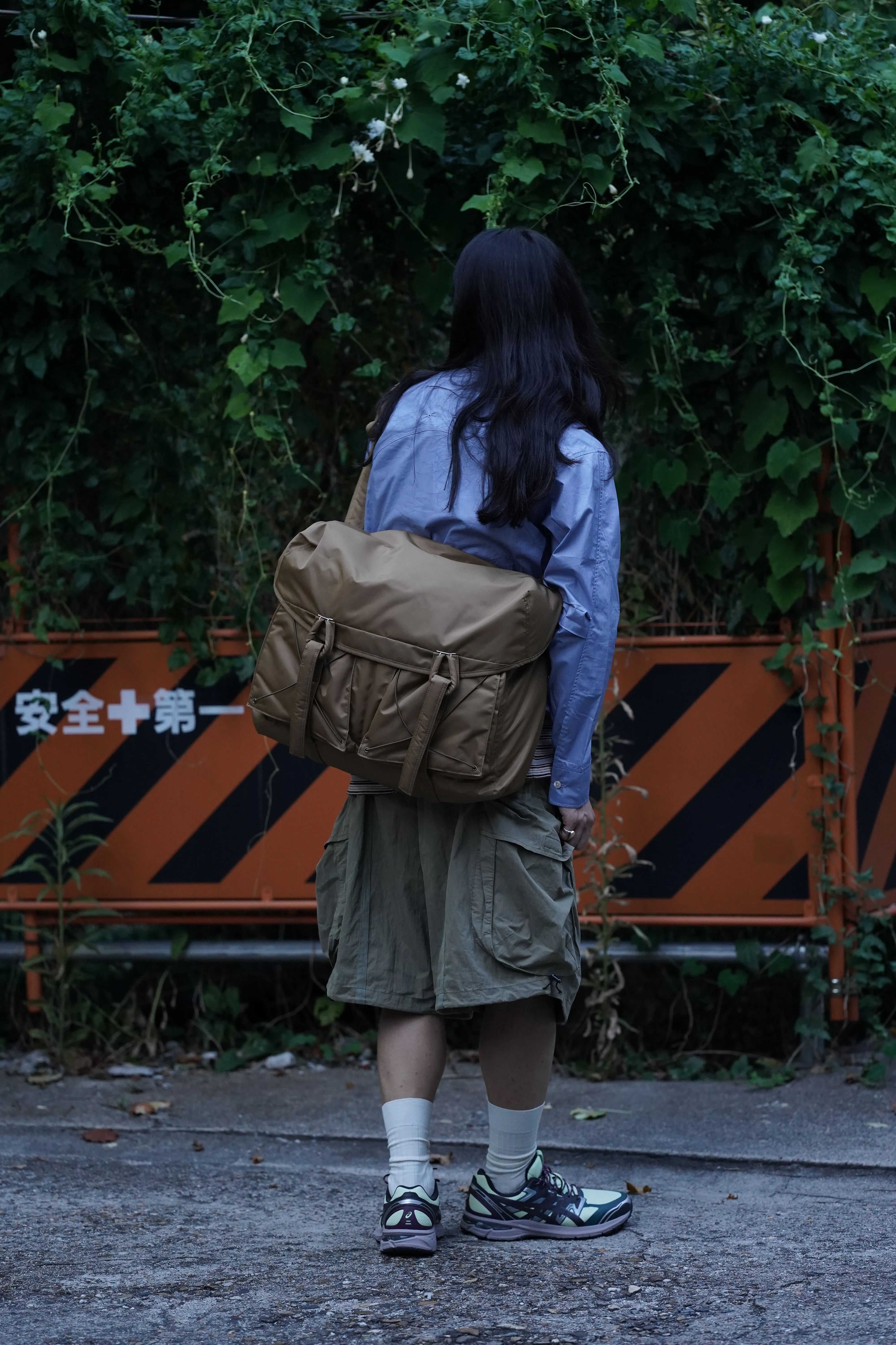 SAGAN VIENNA MESSENGER BAG (COYOTE BROWN)
