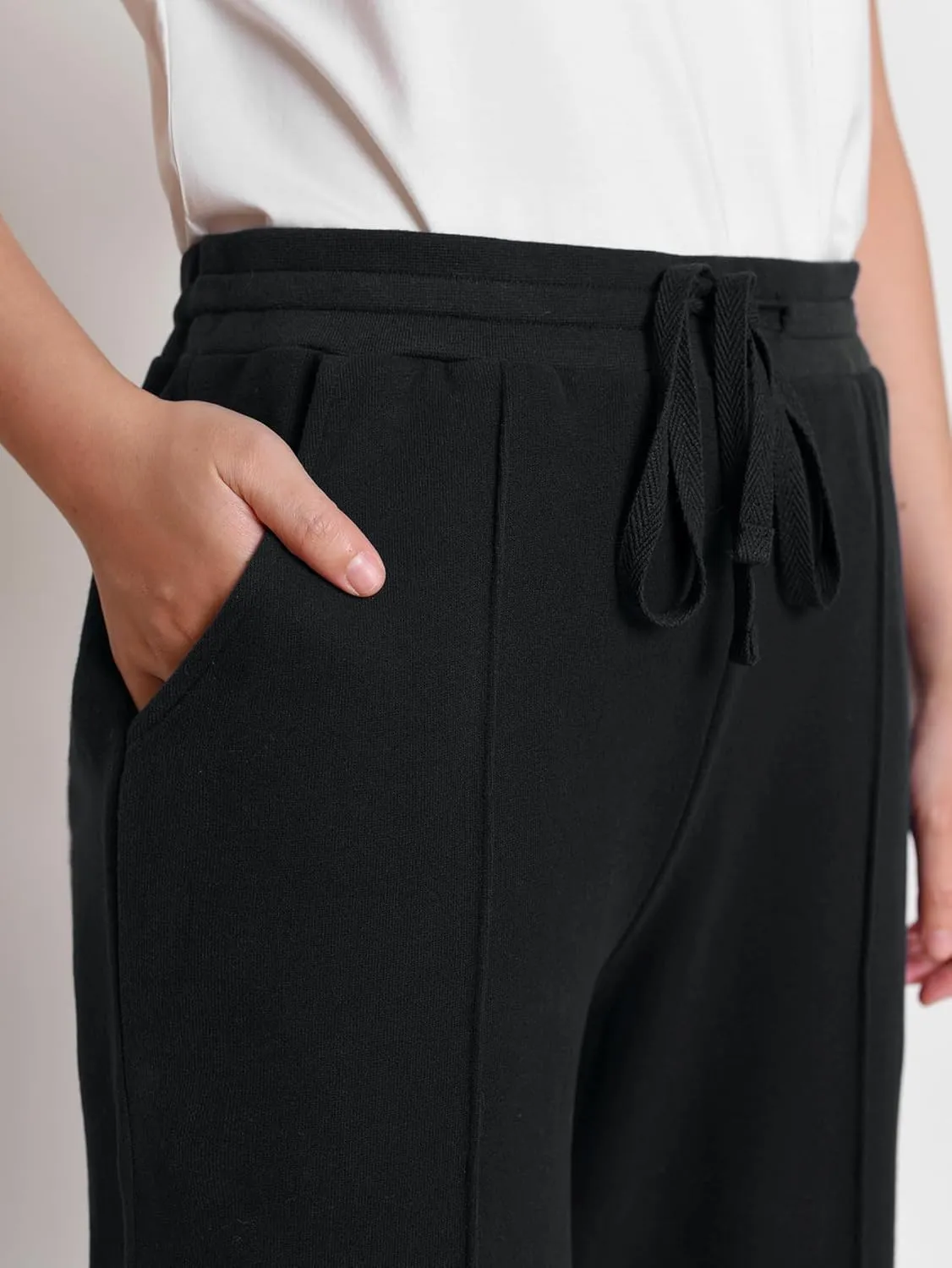 Weintee Women's Petite Wide Leg Sweatpants with Front Seam
