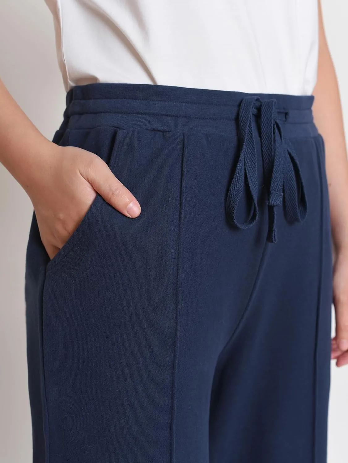Weintee Women's Petite Wide Leg Sweatpants with Front Seam