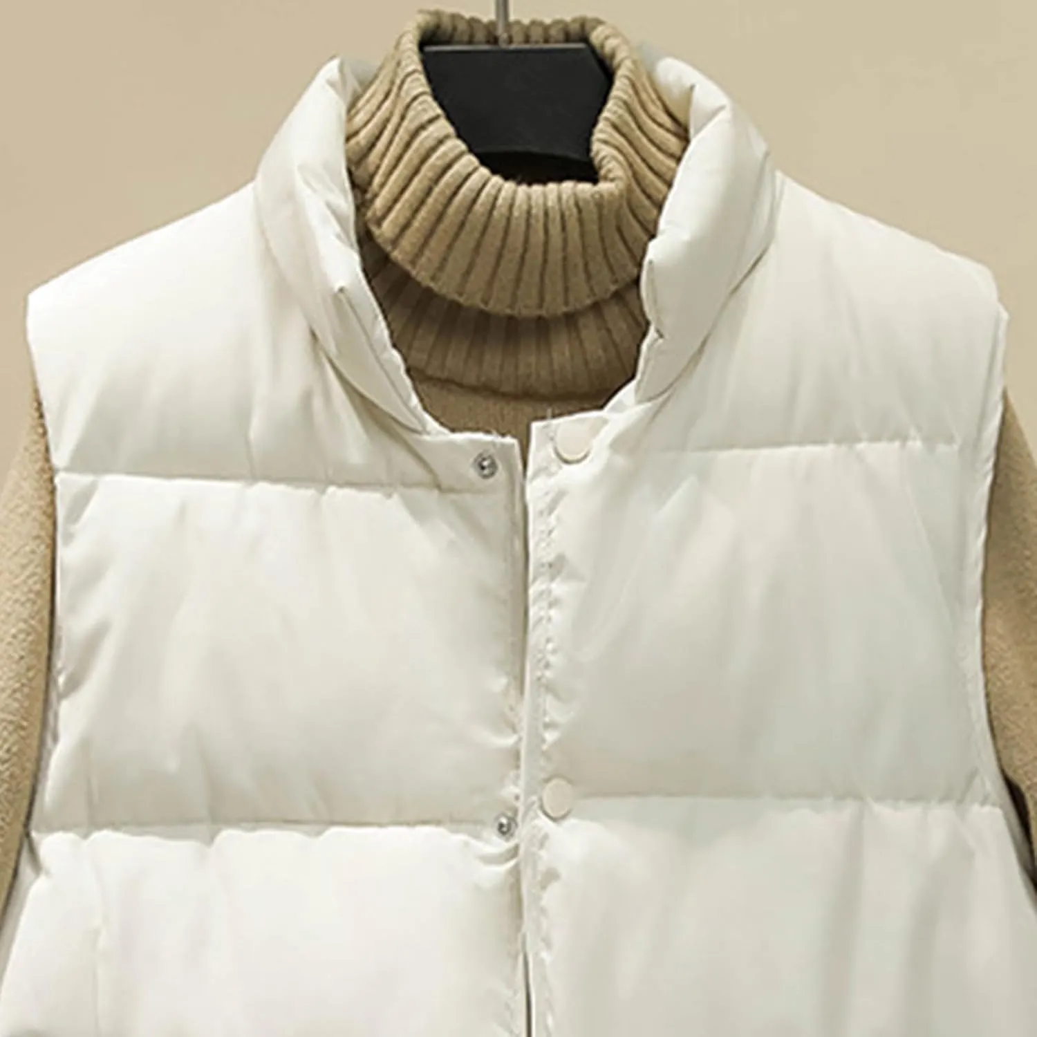 Women's Cropped Puffer Vests Sleeveless Stand Collar Winter Coats Lightweight Quilted Jacket Warm Short Down Coats Vest