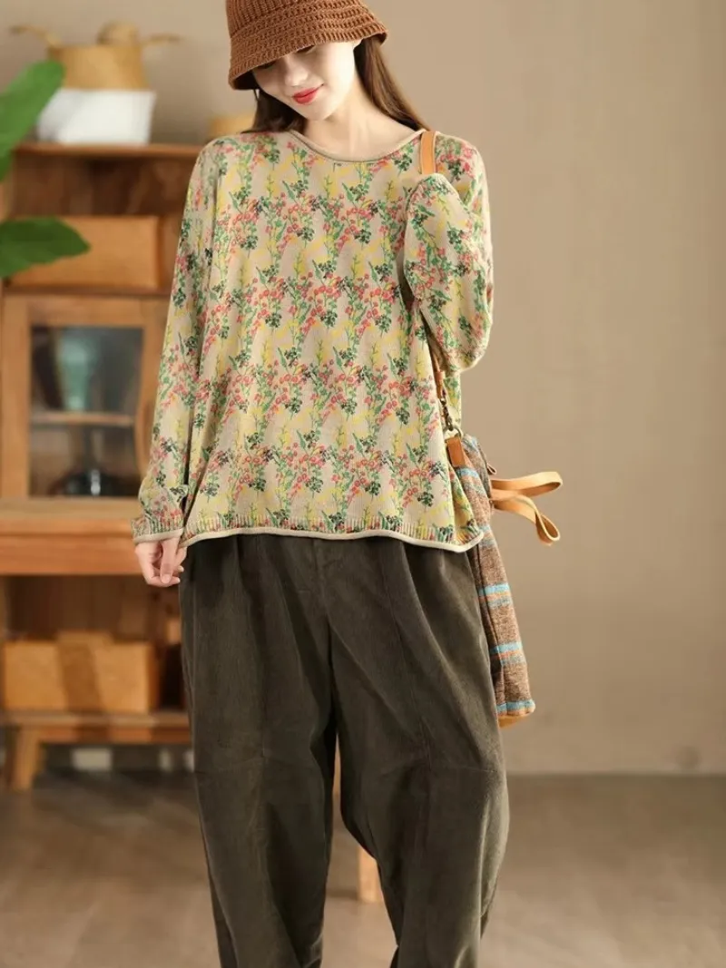 Women's Modern & Stylish Crew Neck Sweater
