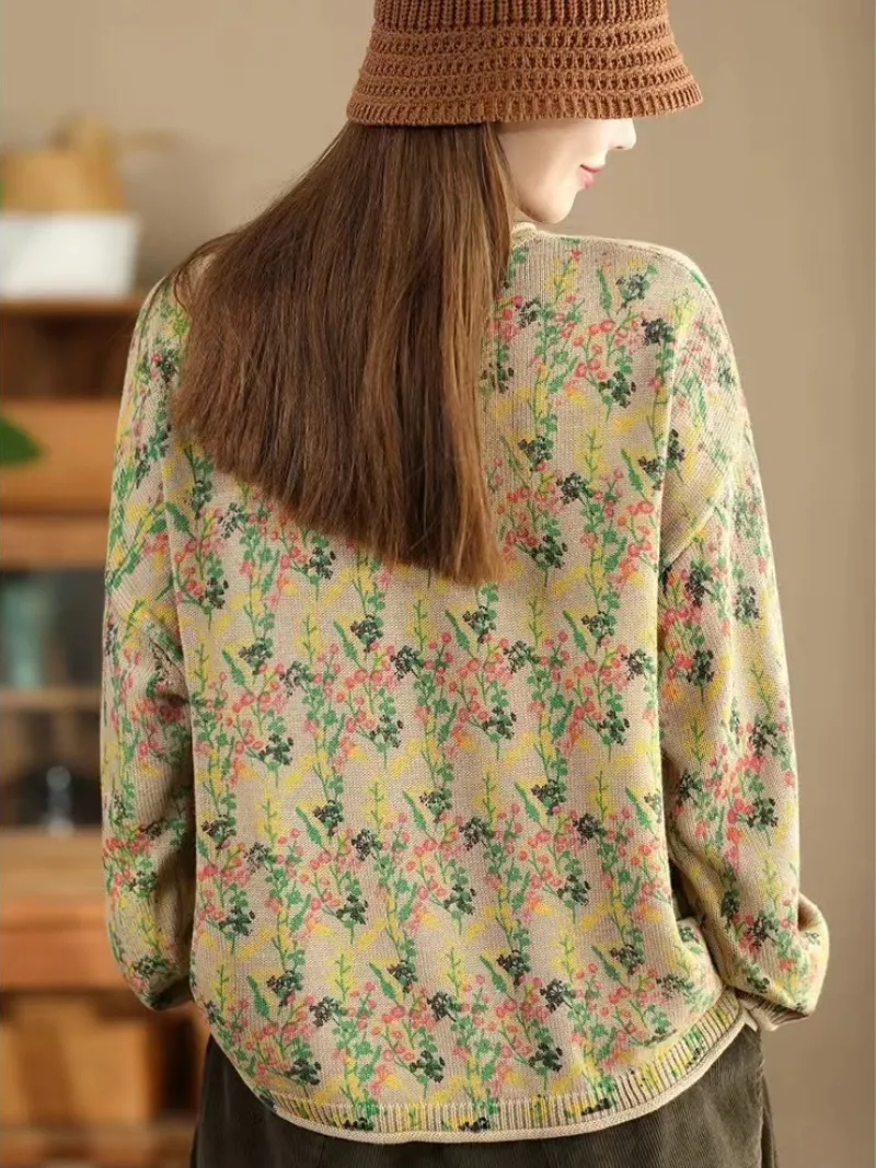 Women's Modern & Stylish Crew Neck Sweater