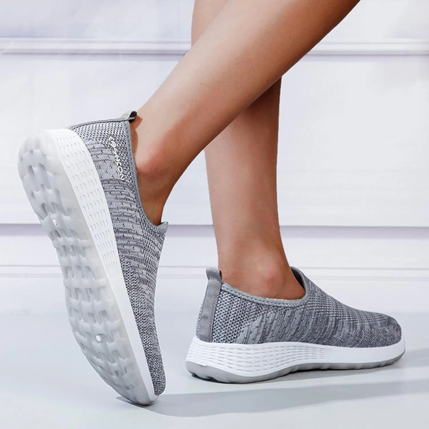Womens Slip On Walking Shoes Lightweight Comfortable Sneakers Casual Canvas Flats Non Slip Elastic Loafers