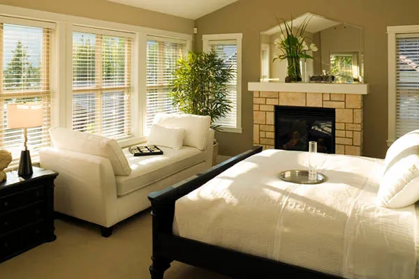 Wood Look Venetian Blinds